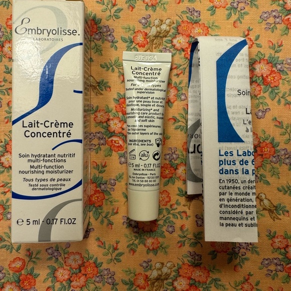 729-New Embryolisse Lait Creme Concentre Nourishing Moisturizer • 0.17 Fl Oz - Picture 8 of 9